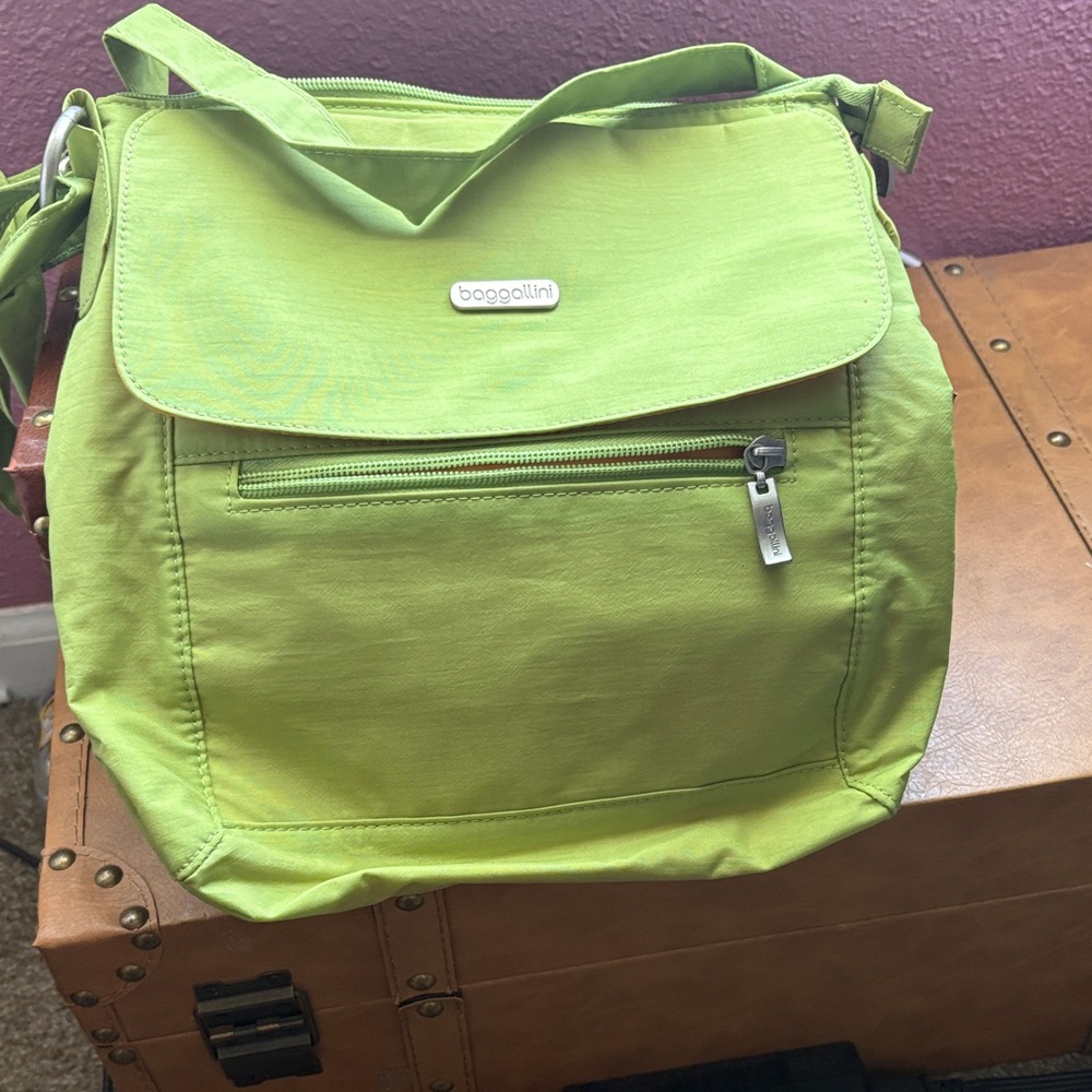 Baggallini Lime Crossbody Bag